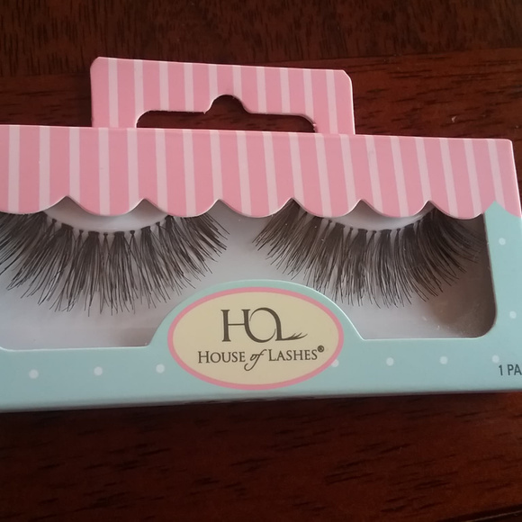 Beautiful Eyelashes!! - Picture 2 of 5